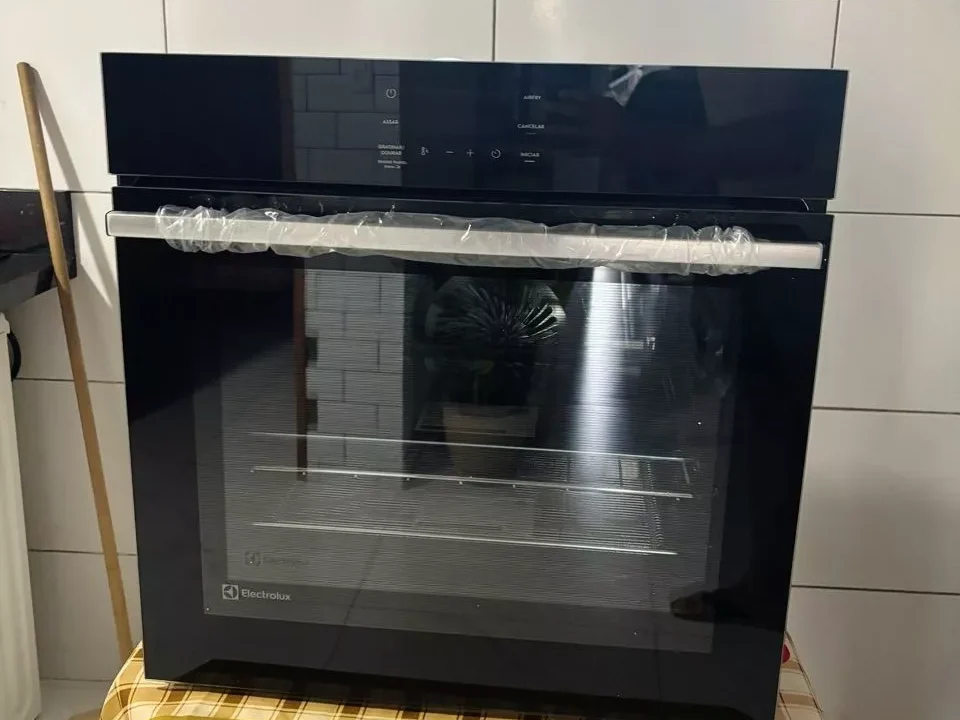 Forno de Embutir Elétrico Electrolux 80L OE8EL